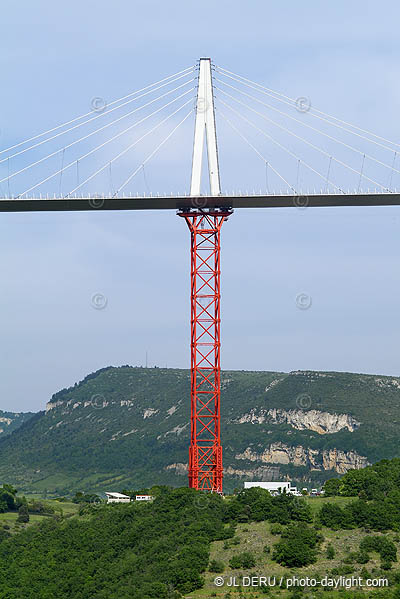 Viaduc de Millau, 2004-05